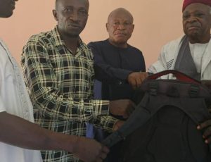 BYM LEADERSHIP DELIVERS  ₦10 MILLION FUNDS TO RIYOM COUNCIL CHAIRMAN AND TRADITIONAL COUNCIL